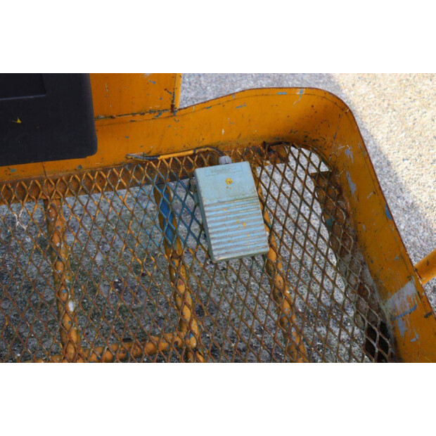 1998 Genie Z-30/20N-44146896