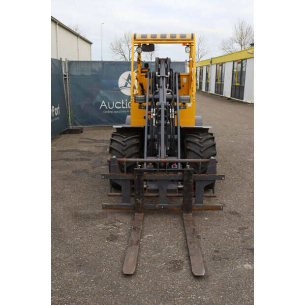 2020 Eurotrac 820/W12S-44146987