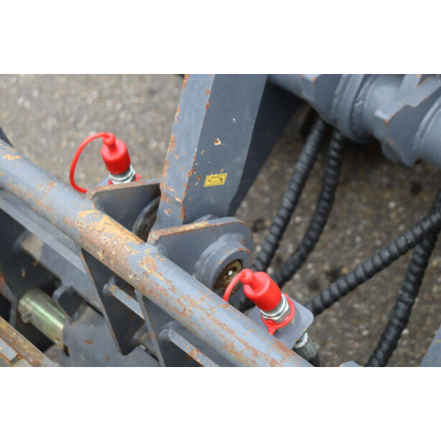 2020 Eurotrac 820/W12S-44146992