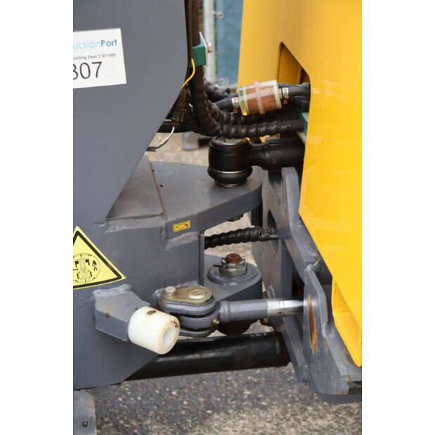 2020 Eurotrac 820/W12S-44146998