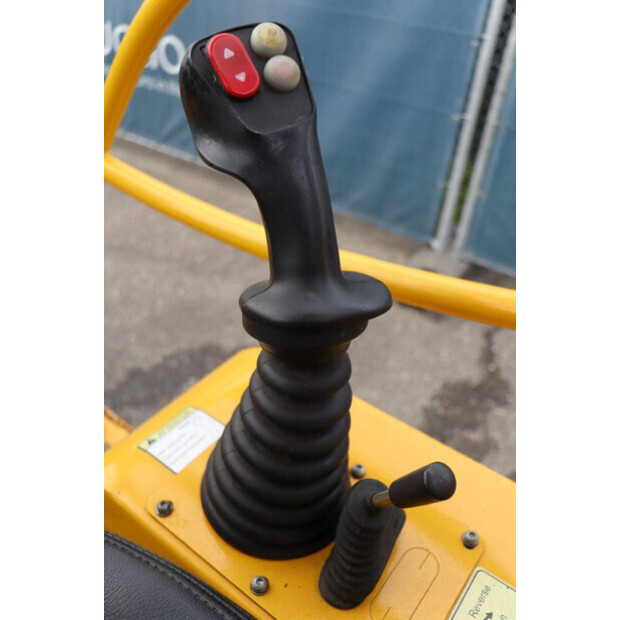 2020 Eurotrac 820/W12S-44147015