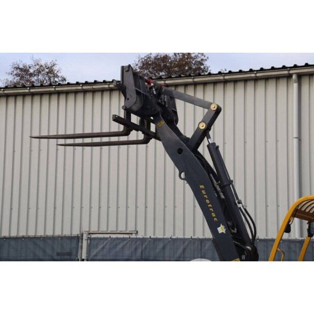 2020 Eurotrac 820/W12S-44147023