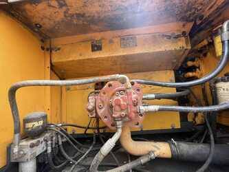 2023-hyundai-r300lc-9s-1392348-44147058