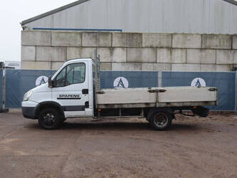 2011-iveco-50c15-1392346-44147216