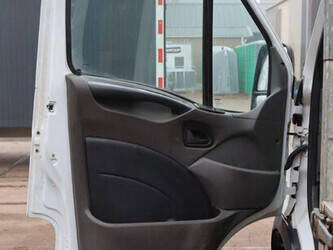 2011-iveco-50c15-1392346-44147236