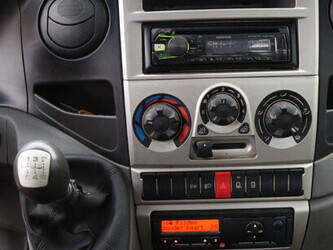 2011-iveco-50c15-1392346-44147244