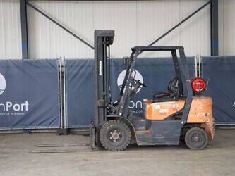 صورة ل رافعات 2009 دووسان G25G-5