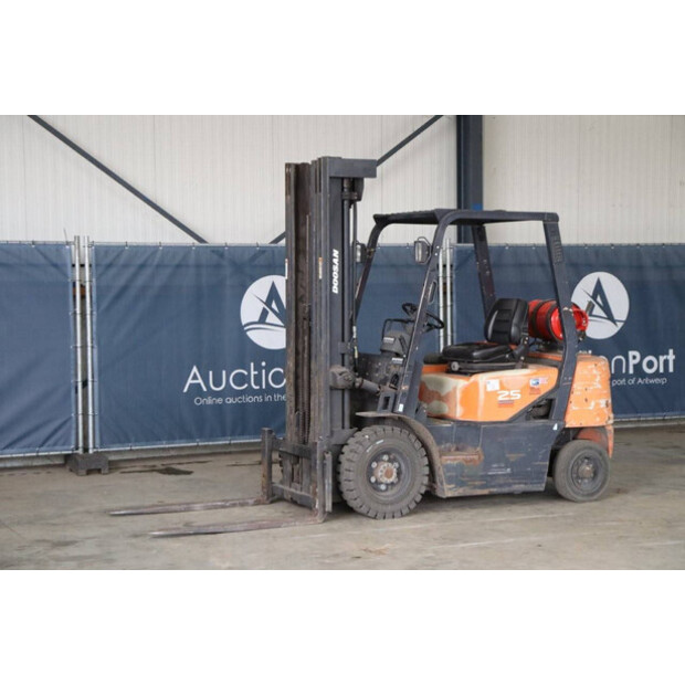 2009 Doosan G25G-5-44147385