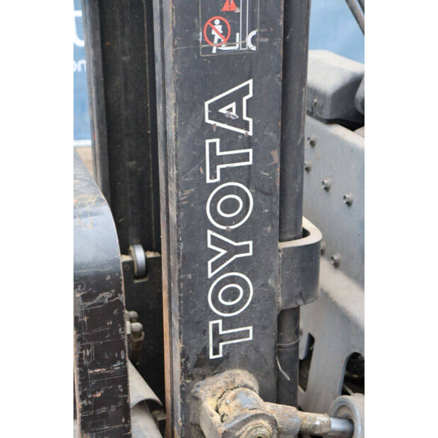 2000 تويوتا 5FBE18-44147483