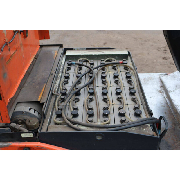 2000 تويوتا 5FBE18-44147501