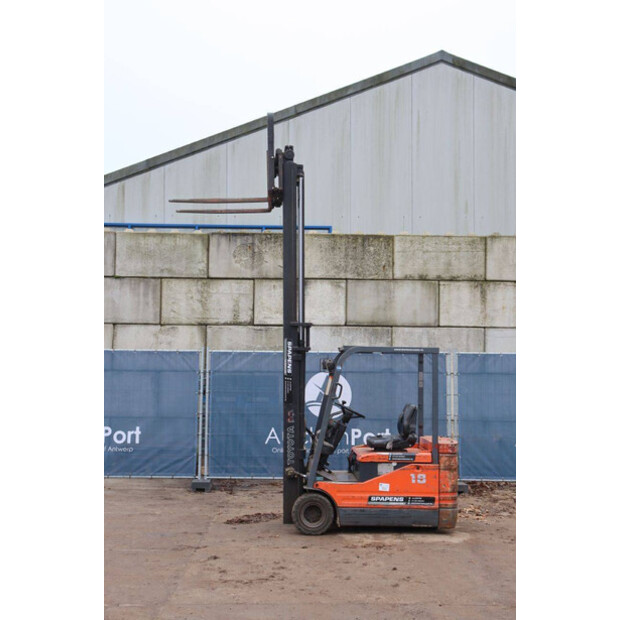 2000 تويوتا 5FBE18-44147503