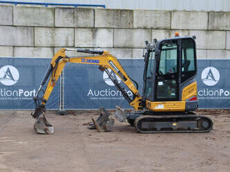 صورة ل حفارات مجنزرة 2021 اكس سي ام جي XE27E