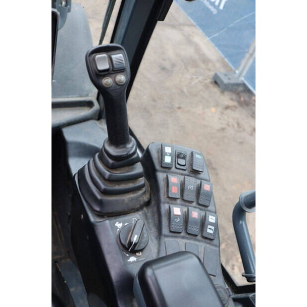 2018 MUSTANG AL 708-44147658