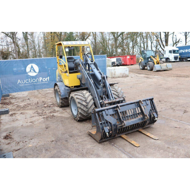 2020 Eurotrac W12F-44147699