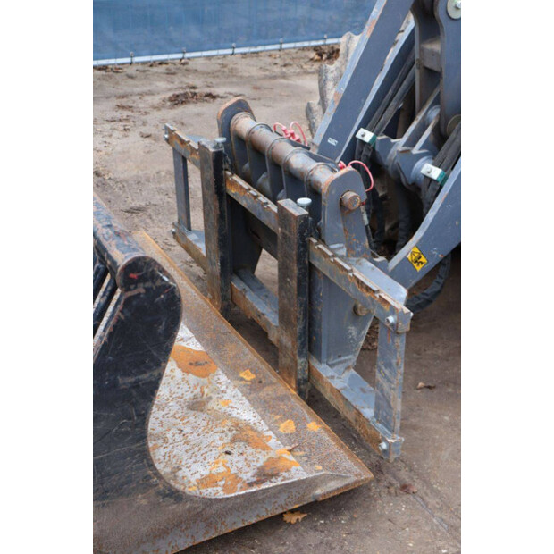 2020 Eurotrac W12F-44147703