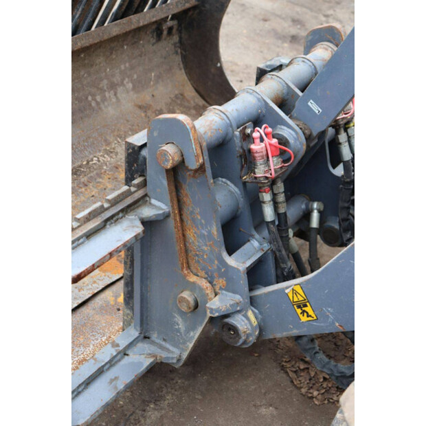 2020 Eurotrac W12F-44147705