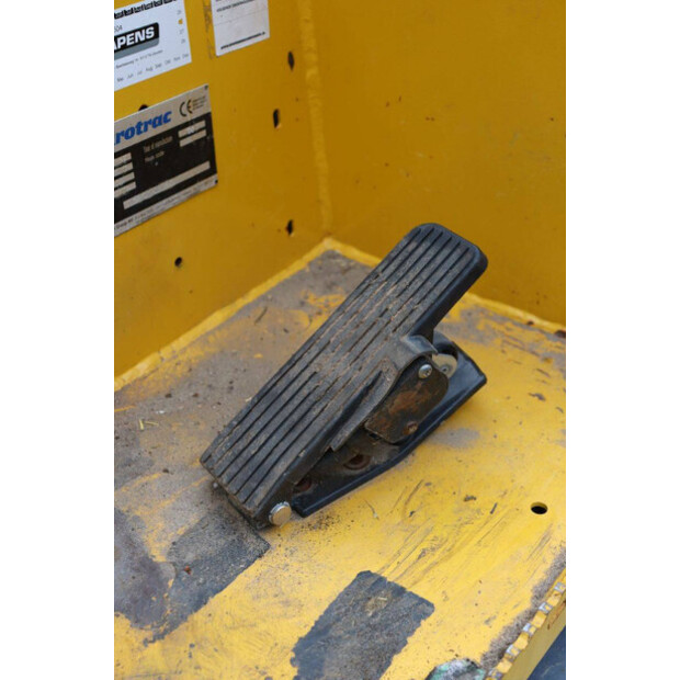 2020 Eurotrac W12F-44147728