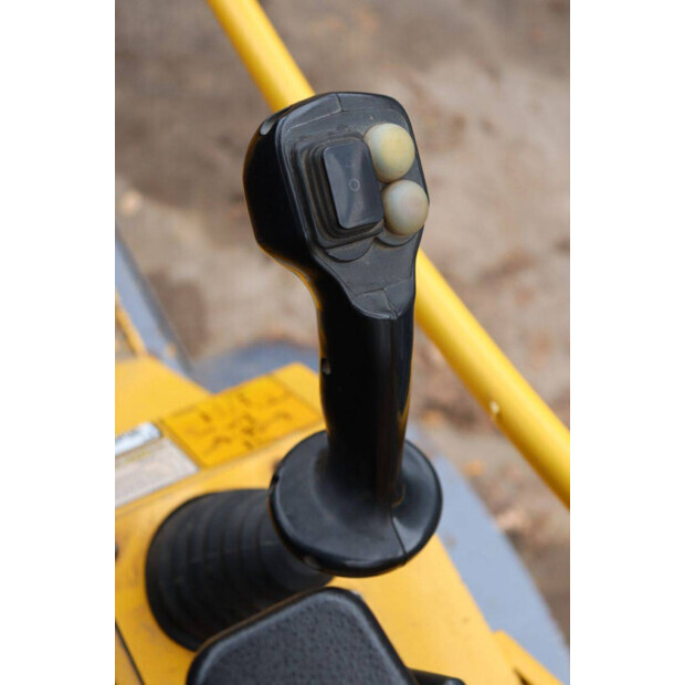 2020 Eurotrac W12F-44147734