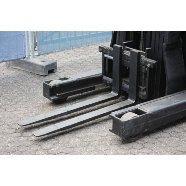 2008 Yale MR14-44147816