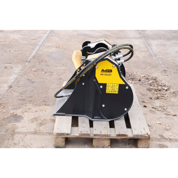 2023 MB TRAC MB-HDS307-44147854