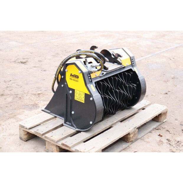 2023 MB TRAC MB-HDS307-44147855