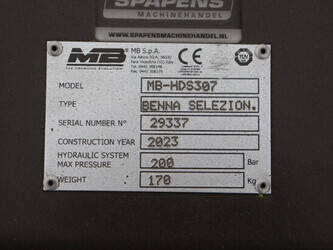 2023-mb-trac-mb-hds307-44147860