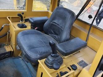 2023-caterpillar-d5c-44147910