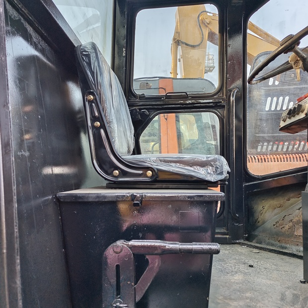 2023 ديناباك CA301D-44148000