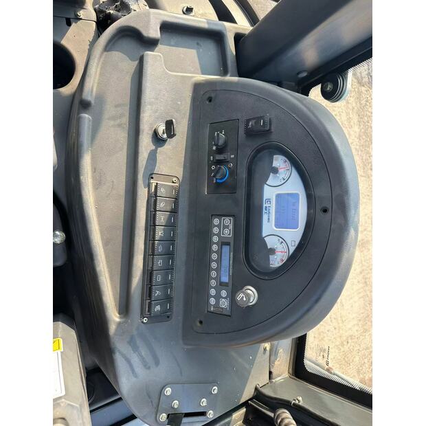 2023 ليوكونج CLG777A-44148535