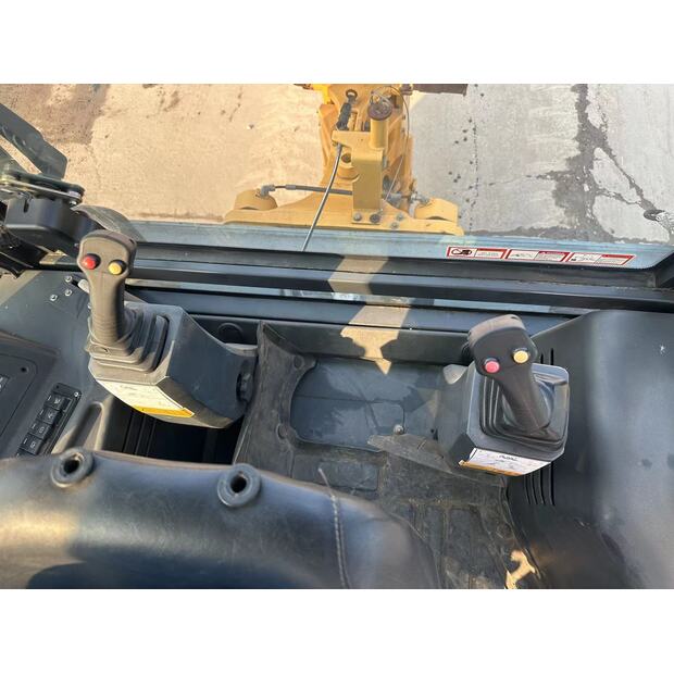 2023 ليوكونج CLG777A-44148537