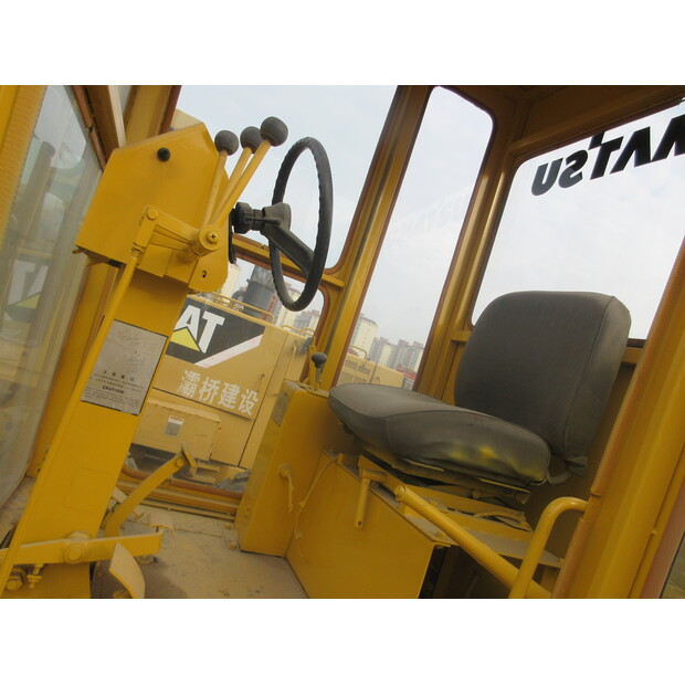 2023 Komatsu GD623-44148559