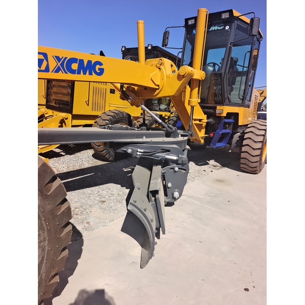 2023 اكس سي ام جي GR180-44148569