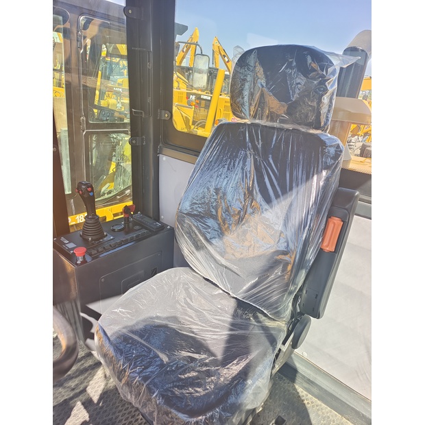 2023 اكس سي ام جي GR180-44148576