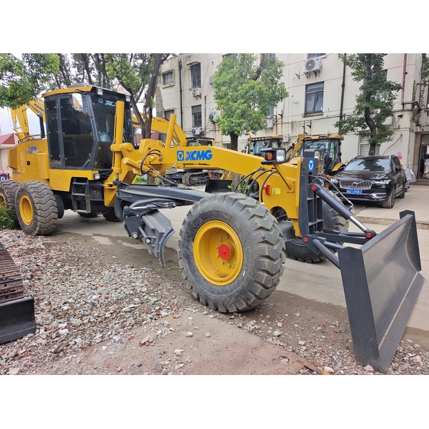 2023 اكس سي ام جي GR2153-44148596