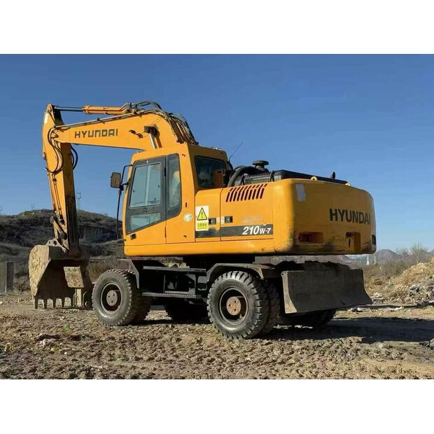2024 Hyundai R210W-7-44148604