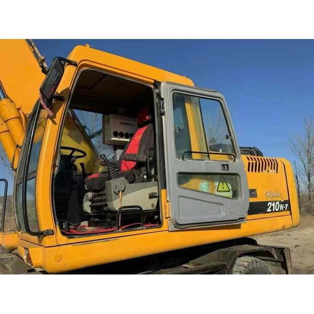 2024 Hyundai R210W-7-44148607