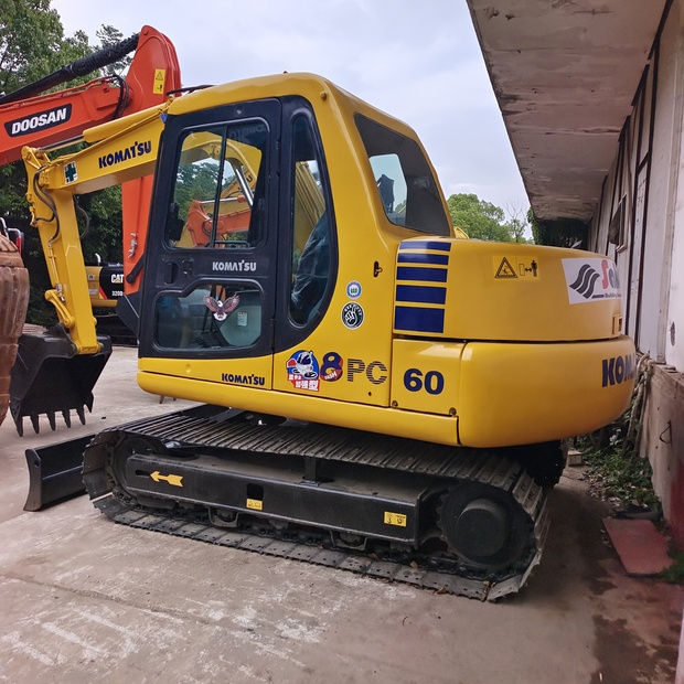 2023 Komatsu PC60-44148706