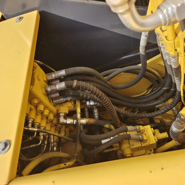 2023 Komatsu PC110-44148731