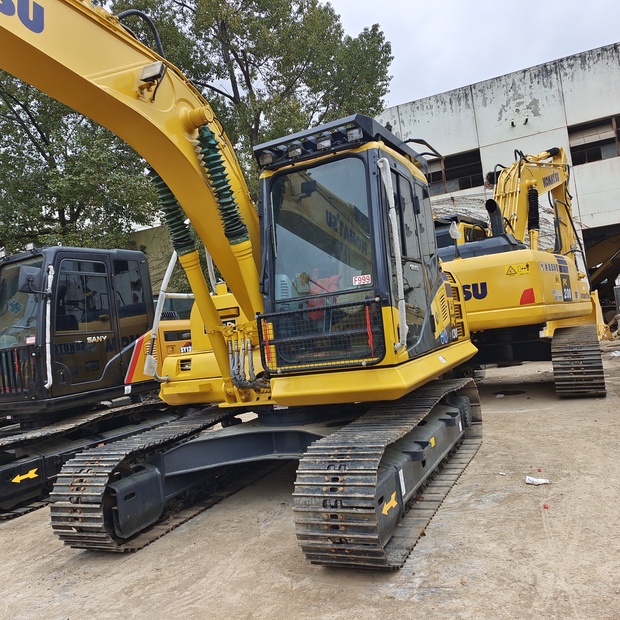 2023 كوماتسو PC130-44148751