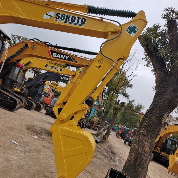 2023 كوماتسو PC130-44148753