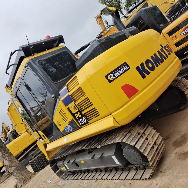 2023 كوماتسو PC130-44148756