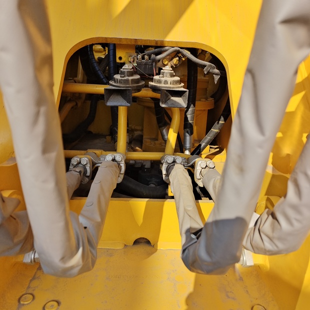 2023 Komatsu PC200-6-44148778