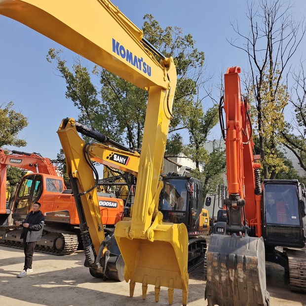 2024 Komatsu PC200-7-44148792