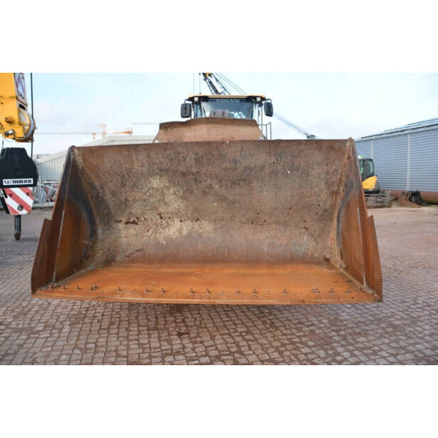 2015 Volvo L180H-44148906