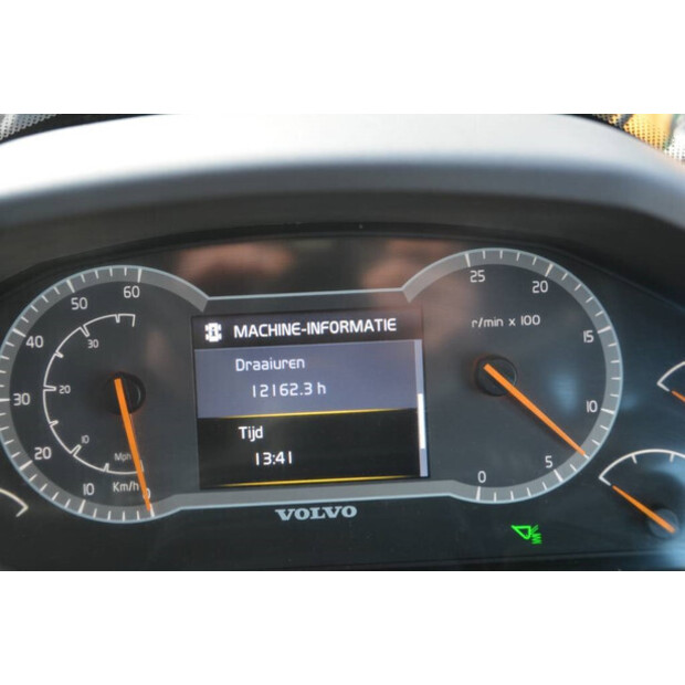 2015 Volvo L180H-44148912