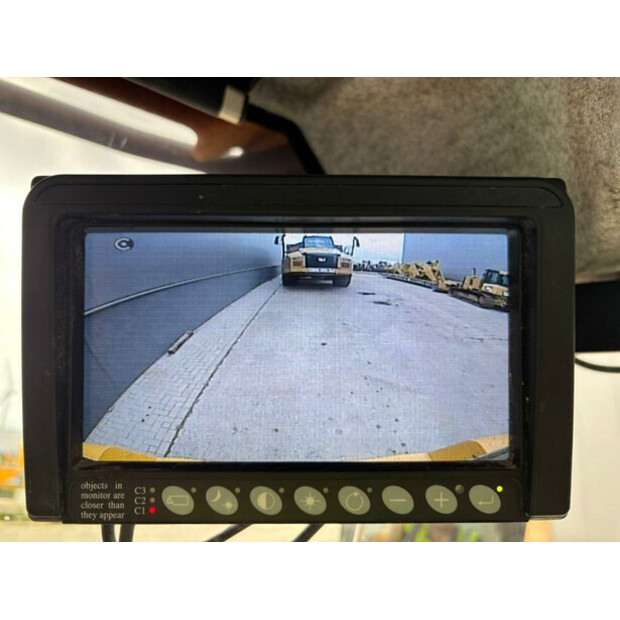 2017 فولفو L90H-44150092