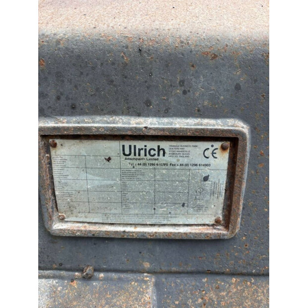 2017 فولفو L90H-44150095