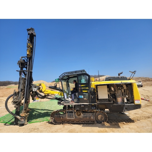 2018 سوسان STD114D-44150804