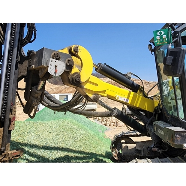 2018 سوسان STD114D-44150817