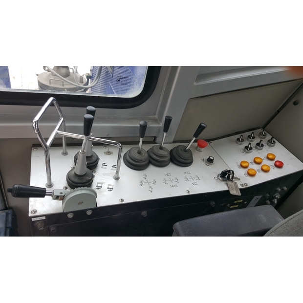 2014 SOOSAN STD11-44151011